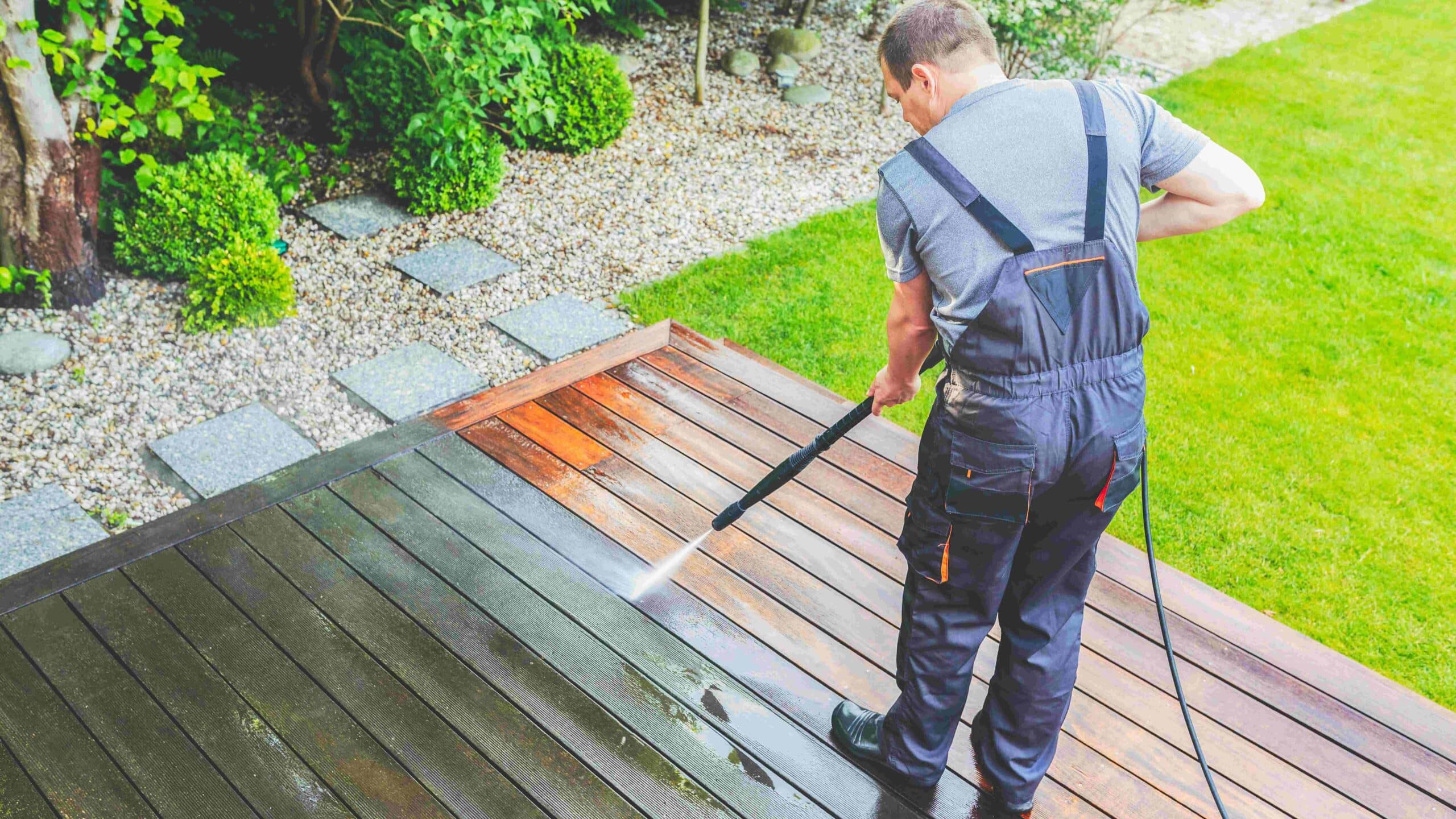 astuces de grand mère pour nettoyer une terrasse en bois