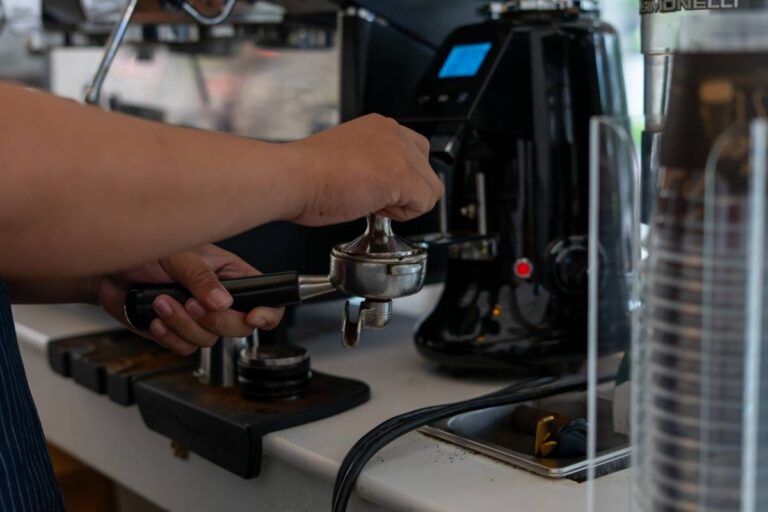 Comment bien choisir votre machine à expresso manuelle selon votre profil