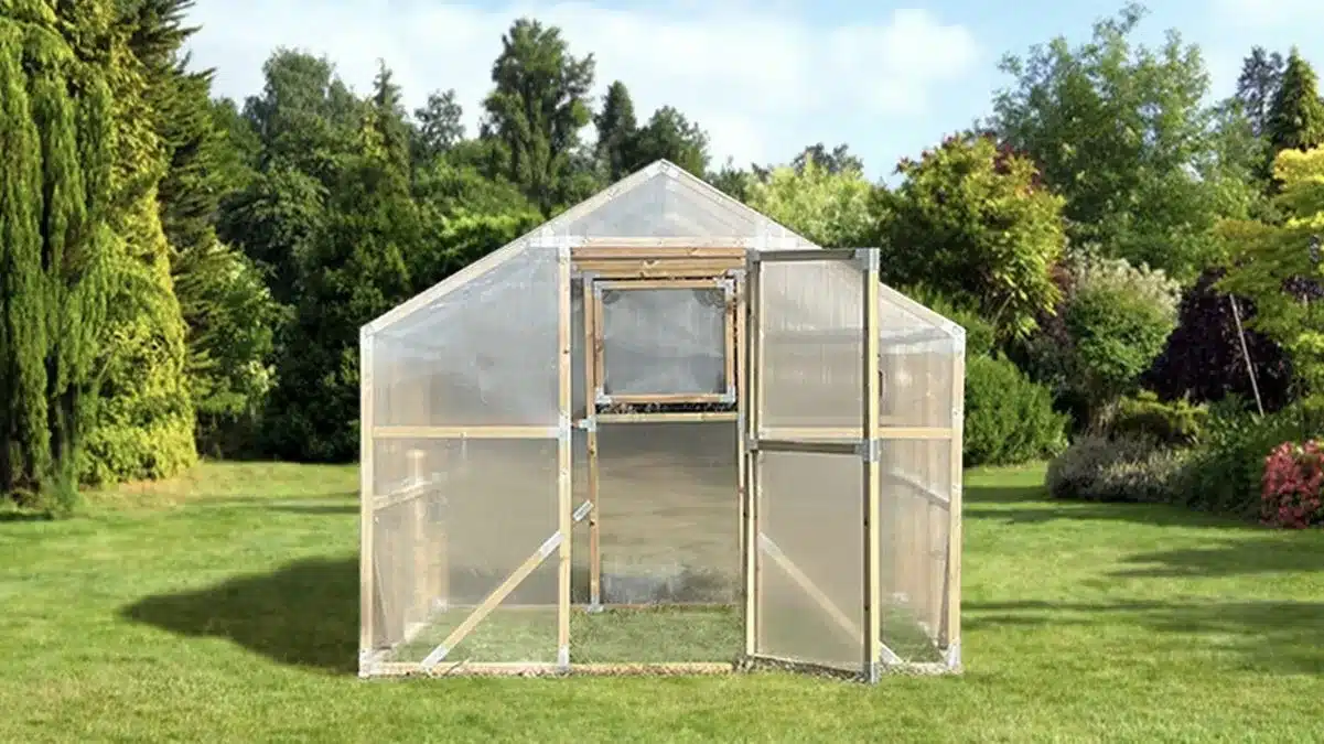 quelle taille de serre de jardin choisir